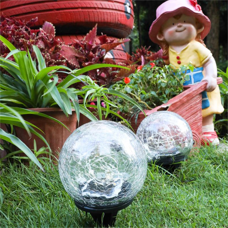 Solar Powered Cracked Glass Globe Waterproof Lights